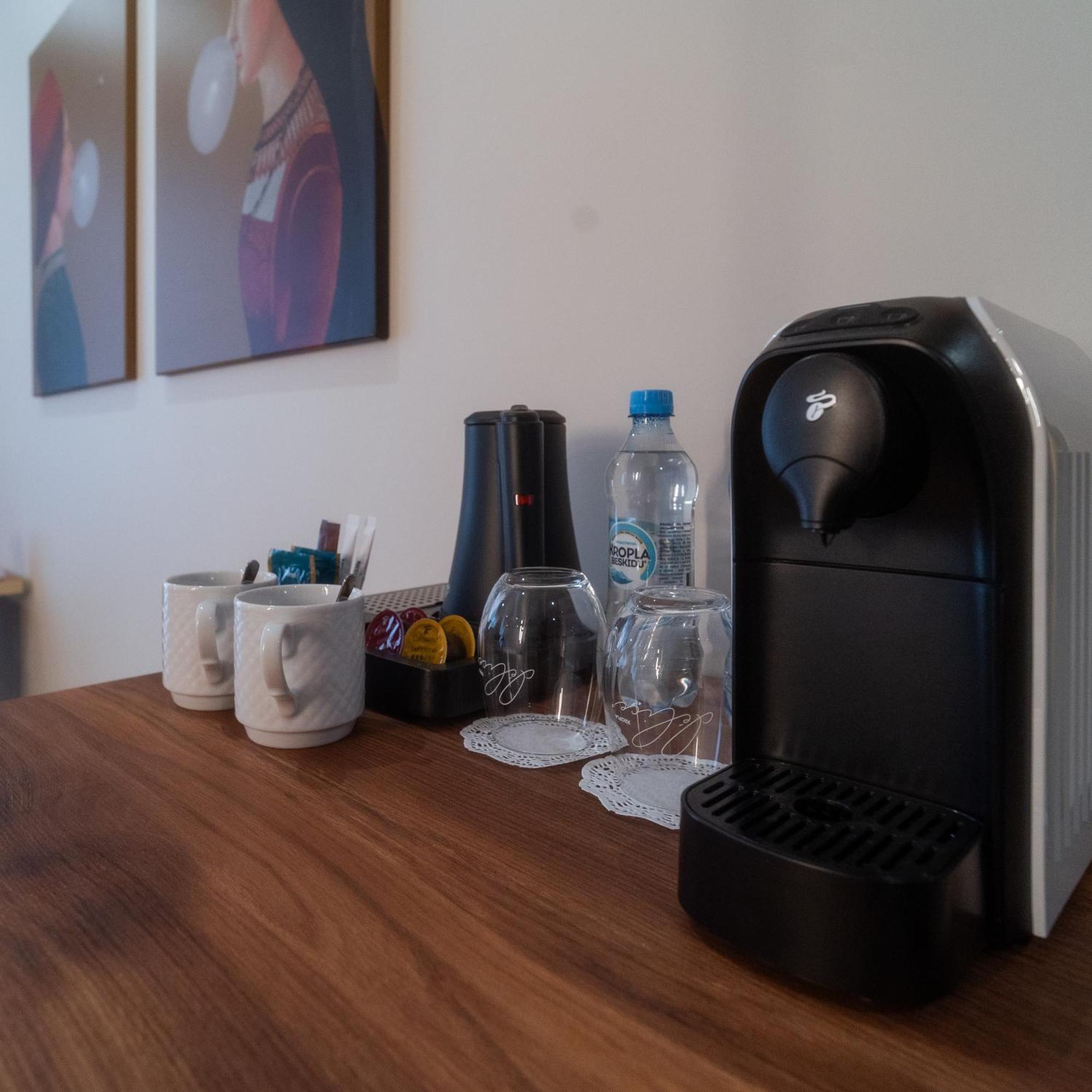 Hotel Pietryna Lodz  Ngoại thất bức ảnh