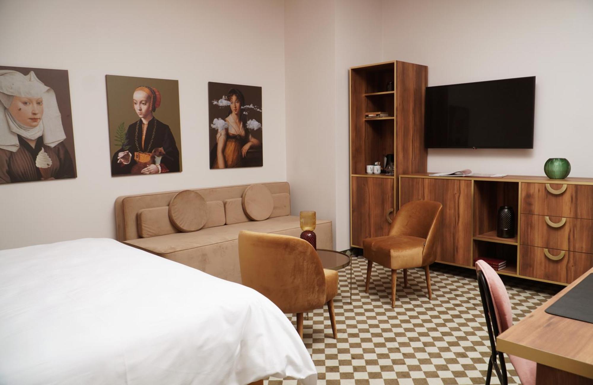 Hotel Pietryna Lodz  Ngoại thất bức ảnh
