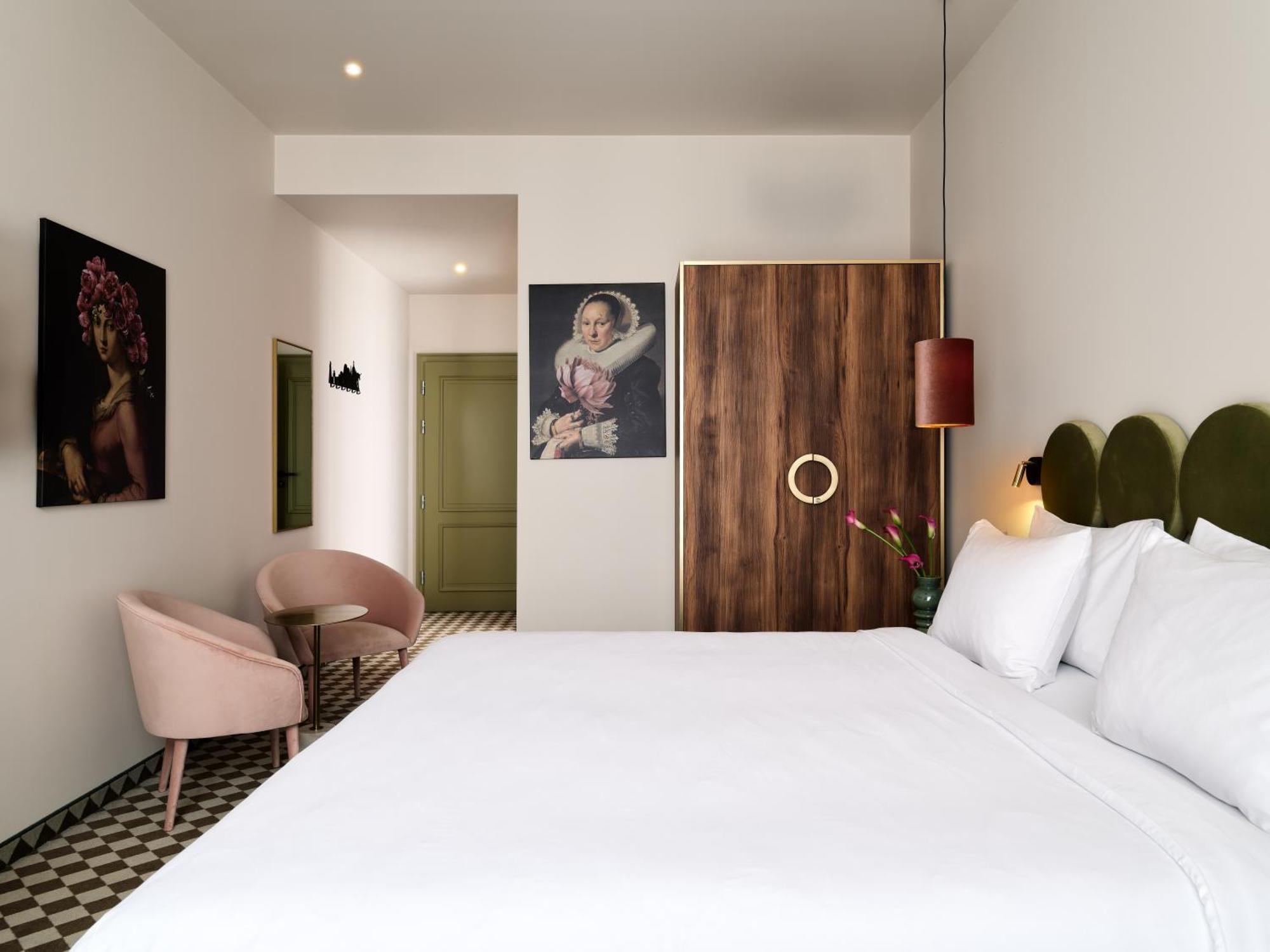 Hotel Pietryna Lodz  Ngoại thất bức ảnh