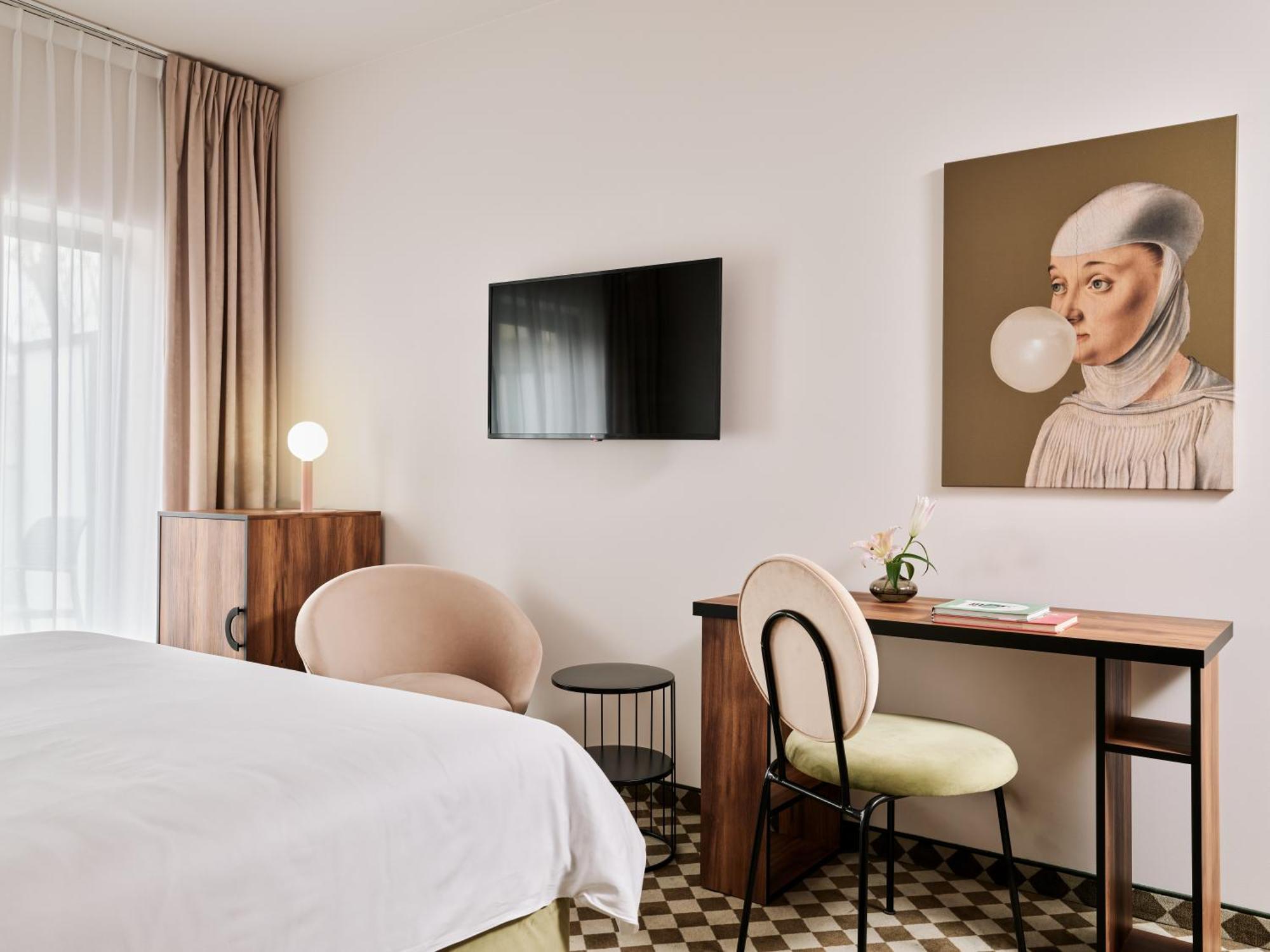 Hotel Pietryna Lodz  Ngoại thất bức ảnh
