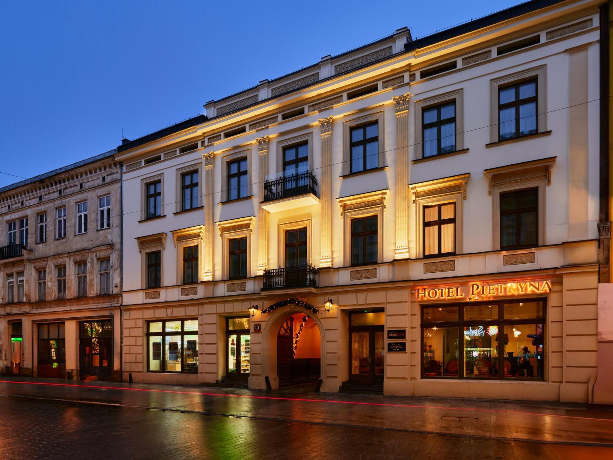 Hotel Pietryna Lodz  Ngoại thất bức ảnh