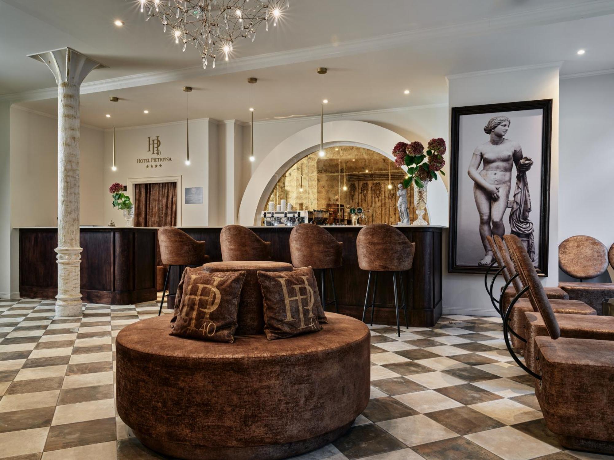 Hotel Pietryna Lodz  Ngoại thất bức ảnh
