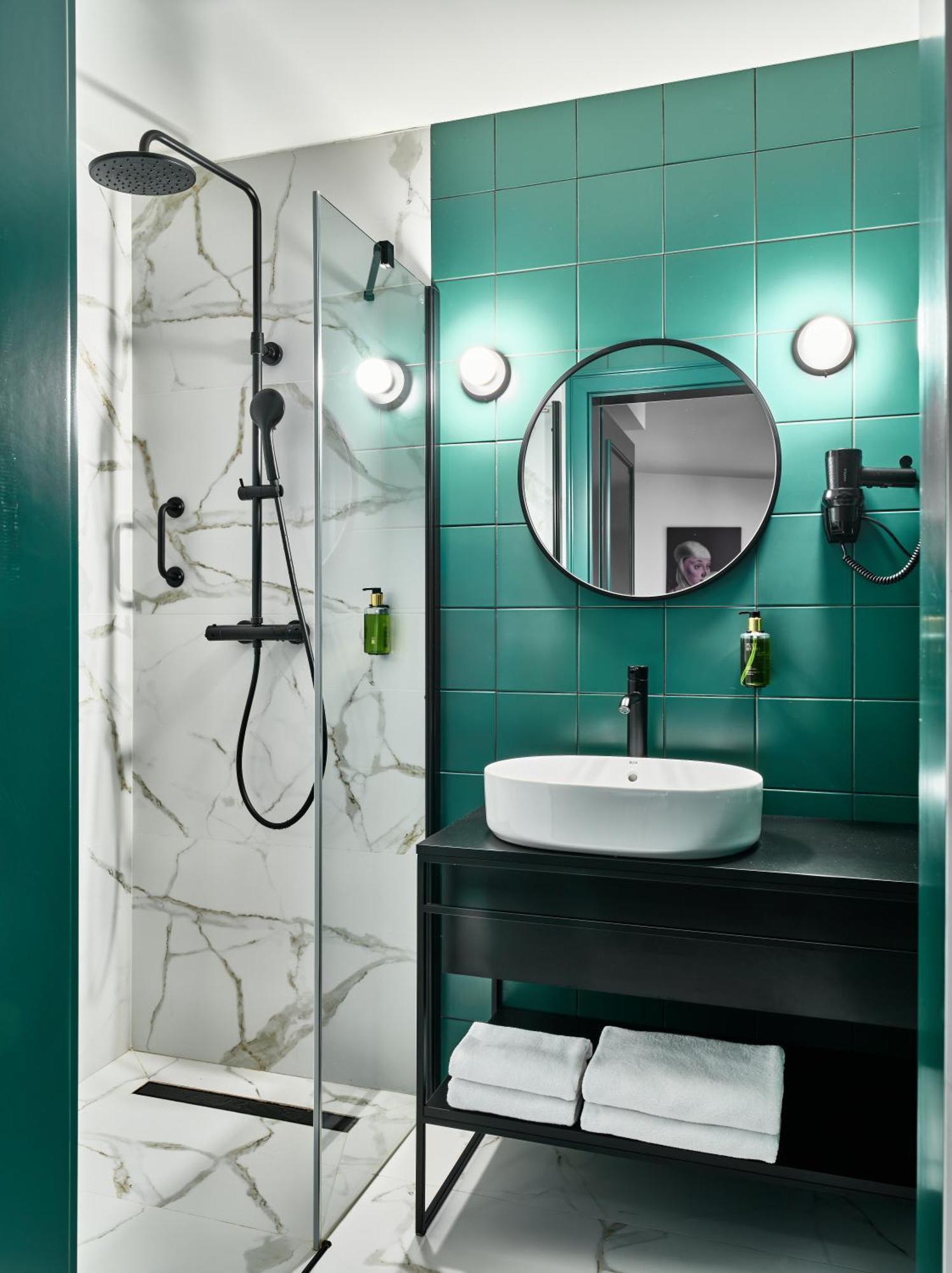 Hotel Pietryna Lodz  Ngoại thất bức ảnh